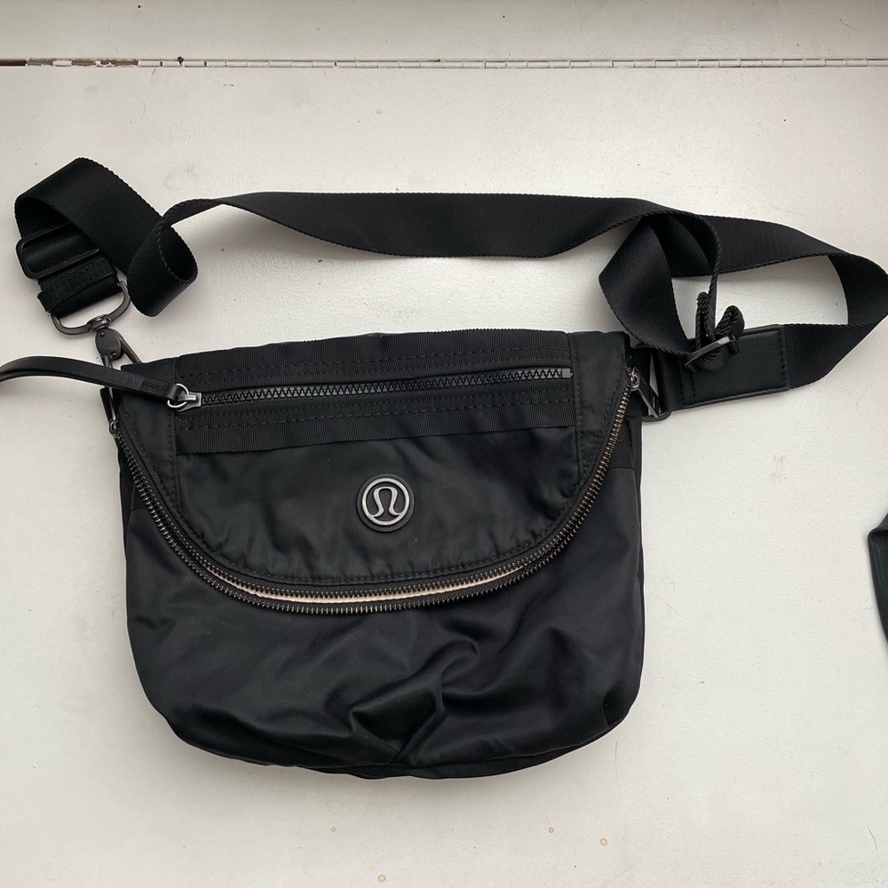Lululemon Festival Bag
